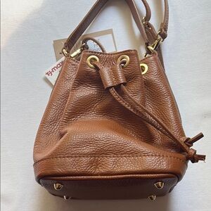 Elegant Brown Leather Shoulder Bag